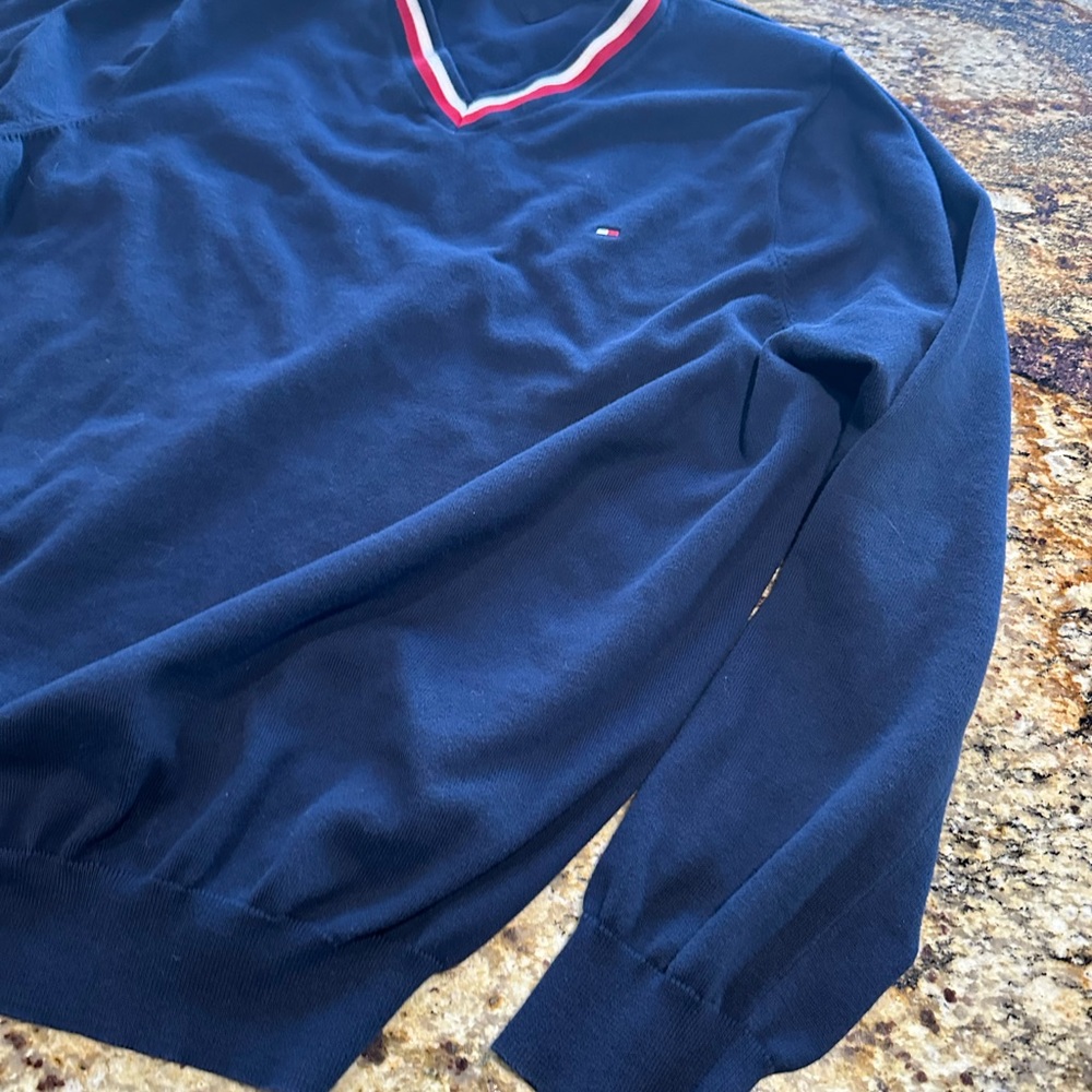 Tommy Hilfiger Men's V-Neck Sweater in Navy with Red and White iconic flag. 2XL